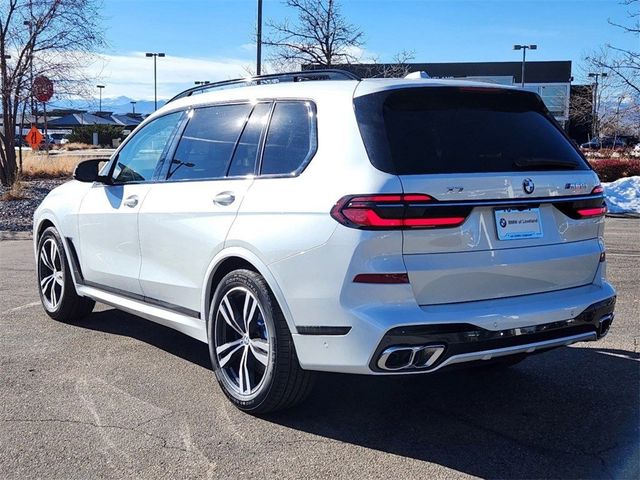 2024 BMW X7 M60i