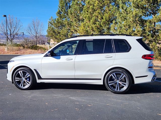 2024 BMW X7 M60i