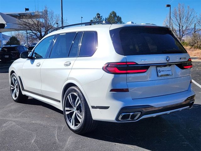 2024 BMW X7 M60i