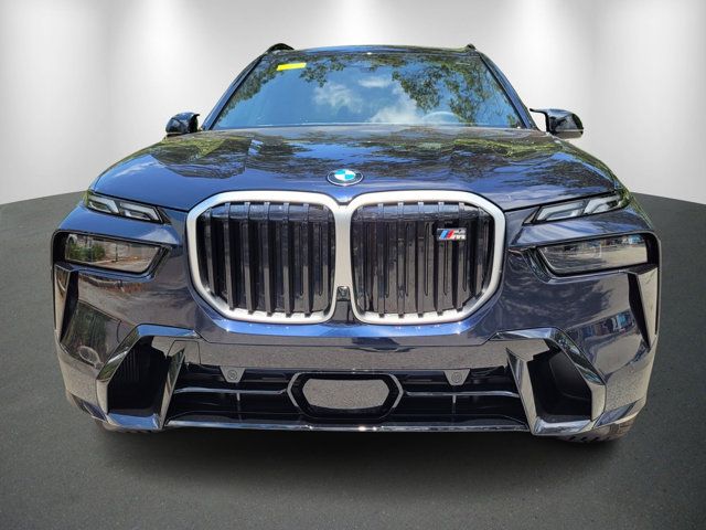 2024 BMW X7 M60i