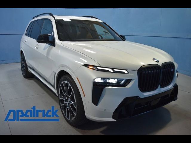 2024 BMW X7 M60i