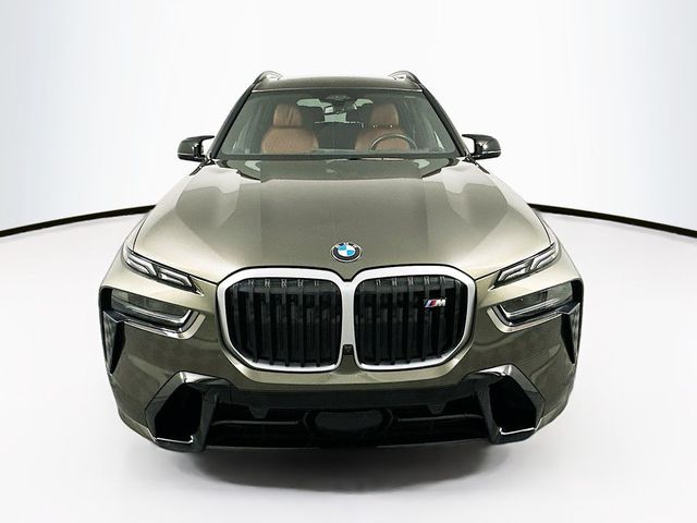 2024 BMW X7 M60i