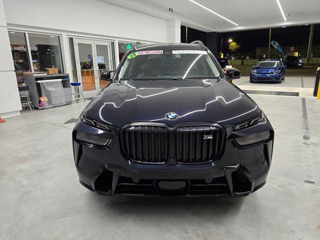 2024 BMW X7 M60i