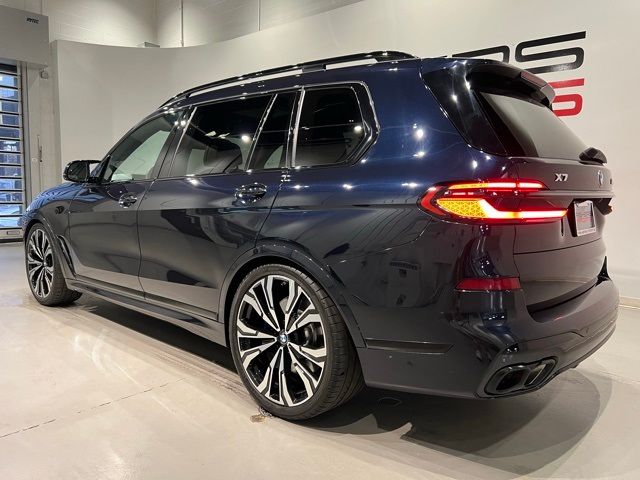 2024 BMW X7 M60i