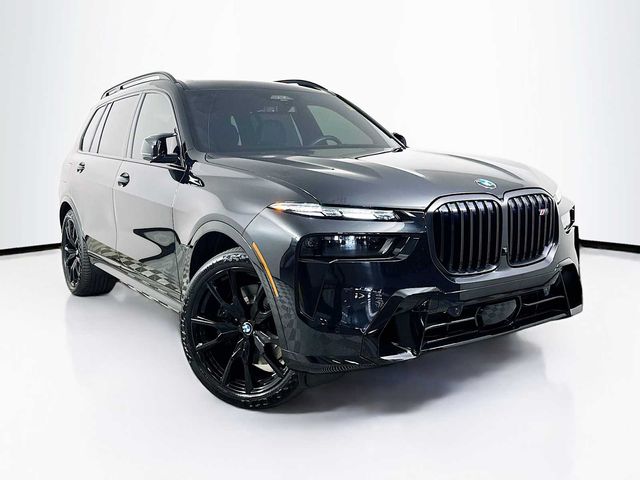 2024 BMW X7 M60i