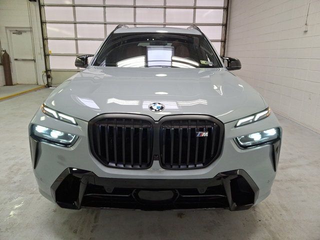 2024 BMW X7 M60i