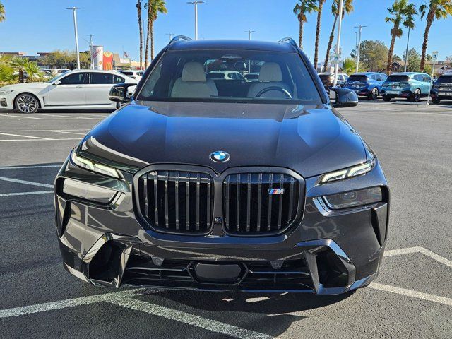 2024 BMW X7 M60i