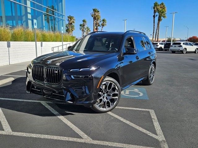 2024 BMW X7 M60i