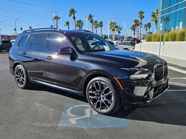 2024 BMW X7 M60i