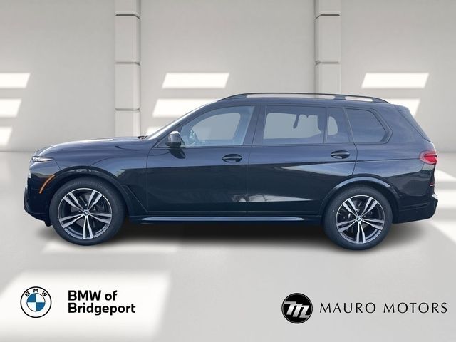 2024 BMW X7 M60i