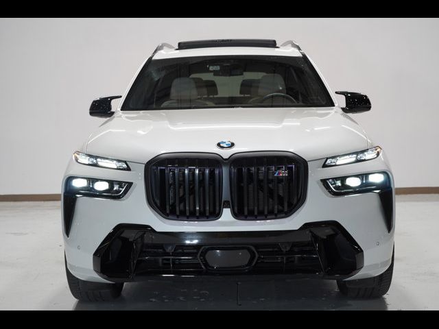 2024 BMW X7 M60i