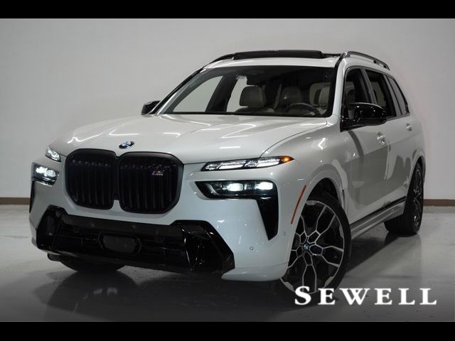 2024 BMW X7 M60i