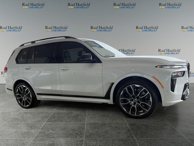 2024 BMW X7 M60i