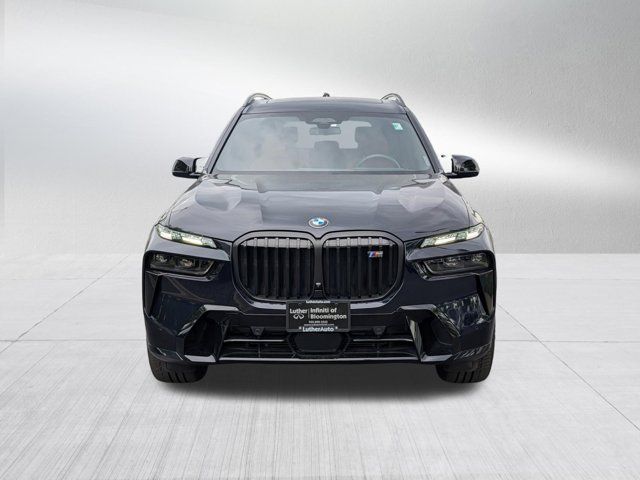 2024 BMW X7 M60i