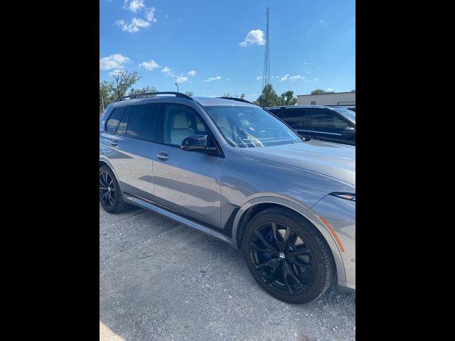 2024 BMW X7 M60i