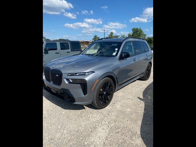 2024 BMW X7 M60i