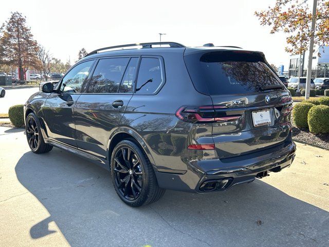 2024 BMW X7 M60i