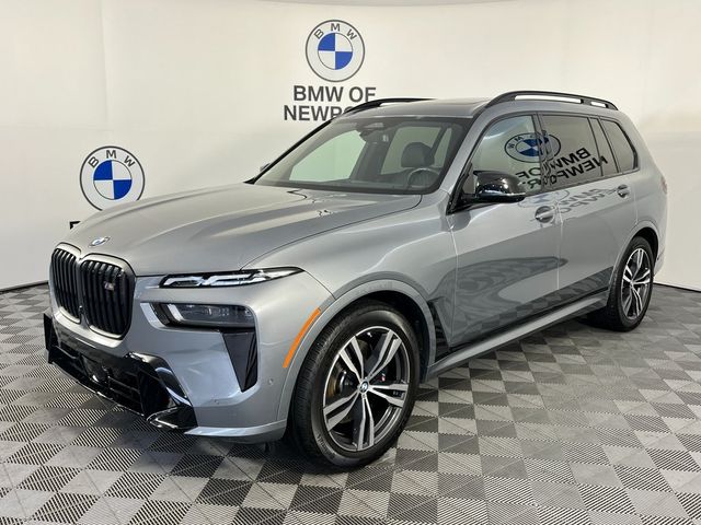 2024 BMW X7 M60i