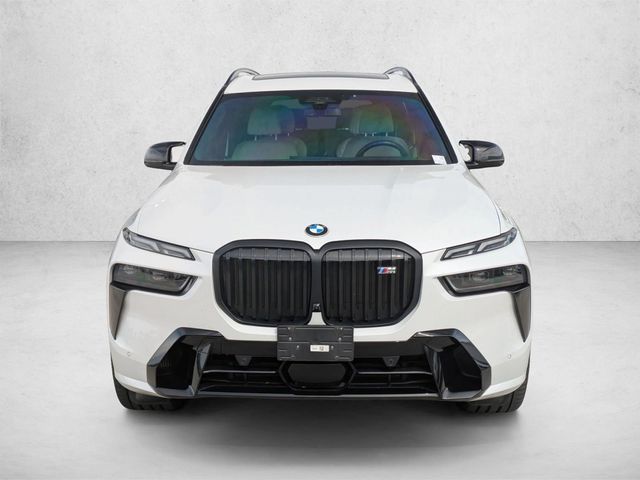 2024 BMW X7 M60i