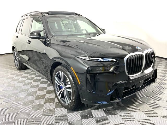 2024 BMW X7 M60i