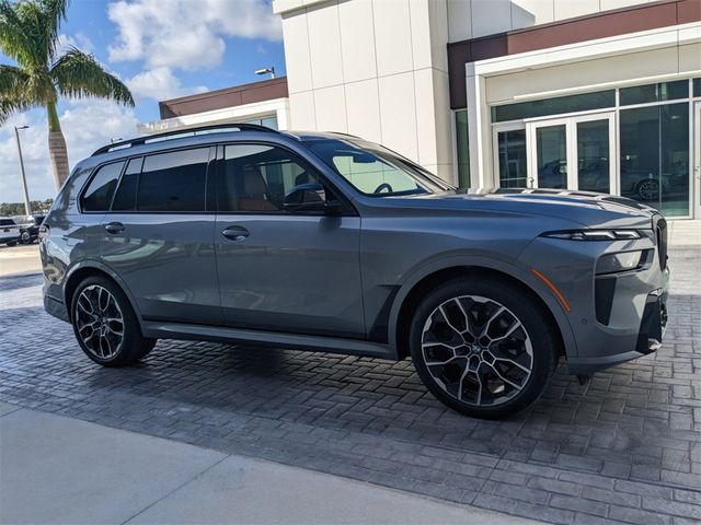 2024 BMW X7 M60i