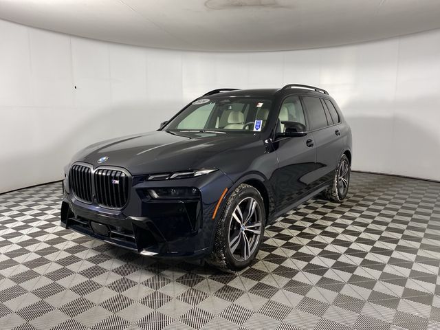 2024 BMW X7 M60i