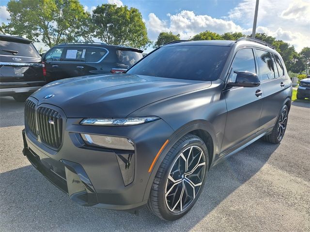 2024 BMW X7 M60i