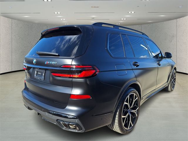 2024 BMW X7 M60i