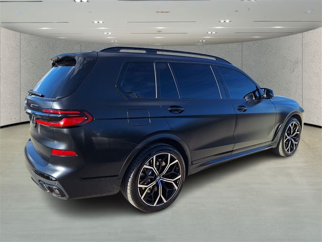 2024 BMW X7 M60i