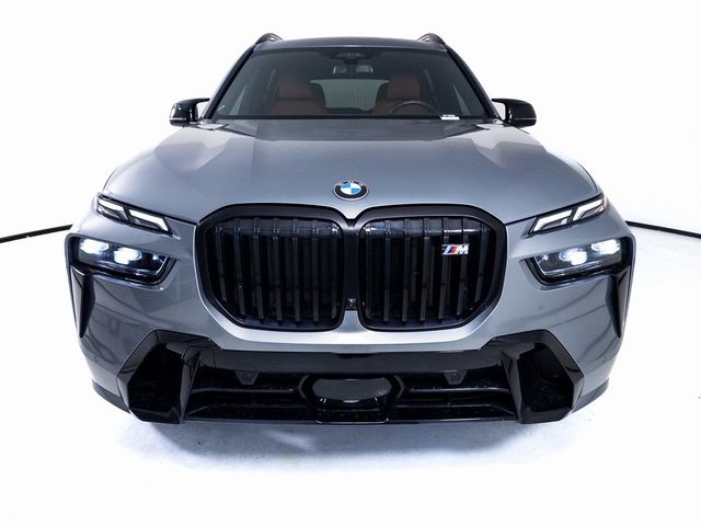 2024 BMW X7 M60i