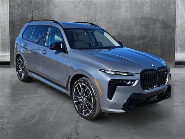 2024 BMW X7 M60i