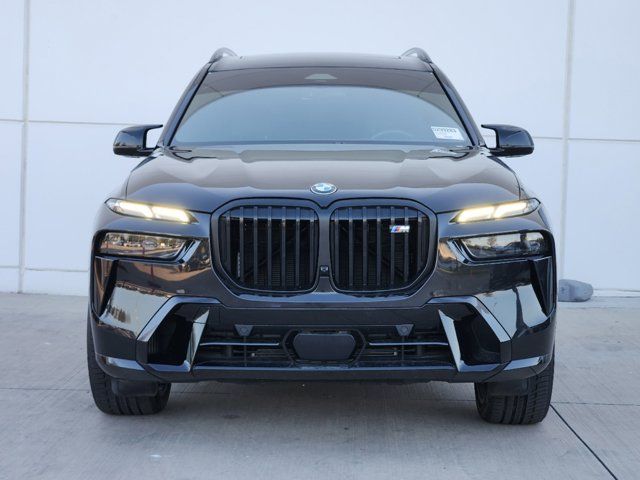 2024 BMW X7 M60i