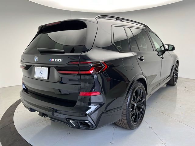 2024 BMW X7 M60i