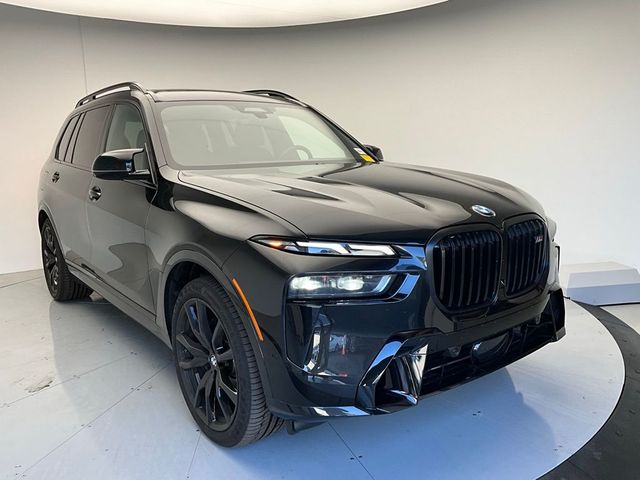 2024 BMW X7 M60i