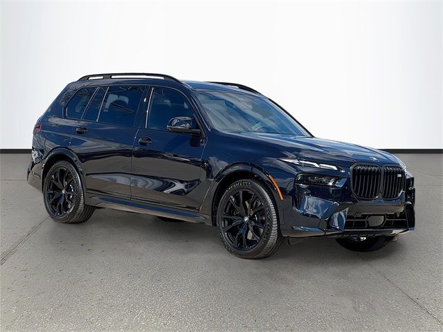 2024 BMW X7 M60i