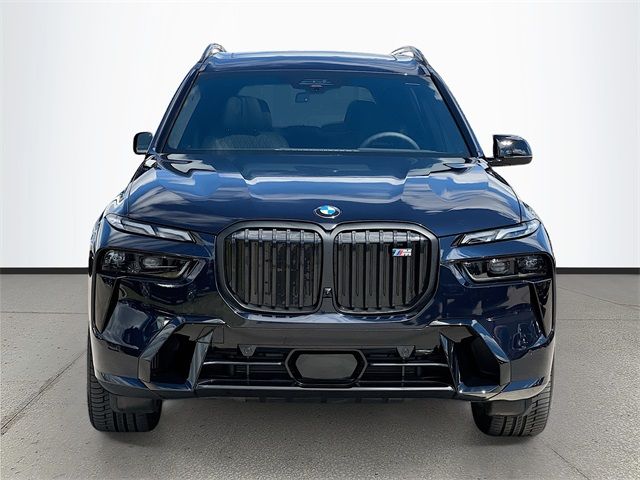 2024 BMW X7 M60i