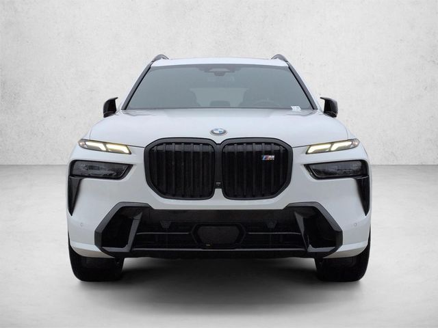 2024 BMW X7 M60i