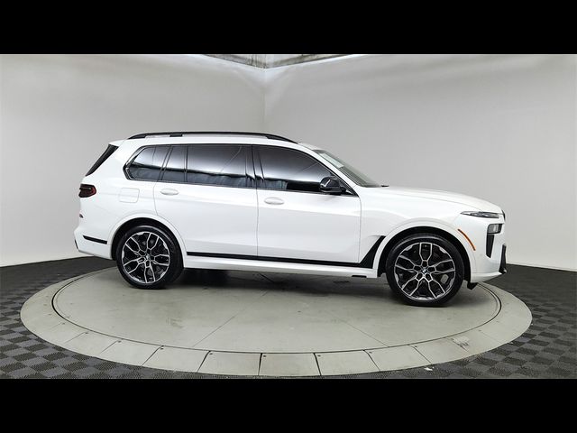 2024 BMW X7 M60i