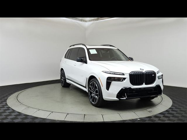 2024 BMW X7 M60i