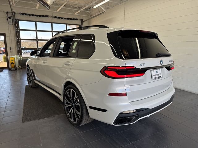 2024 BMW X7 M60i