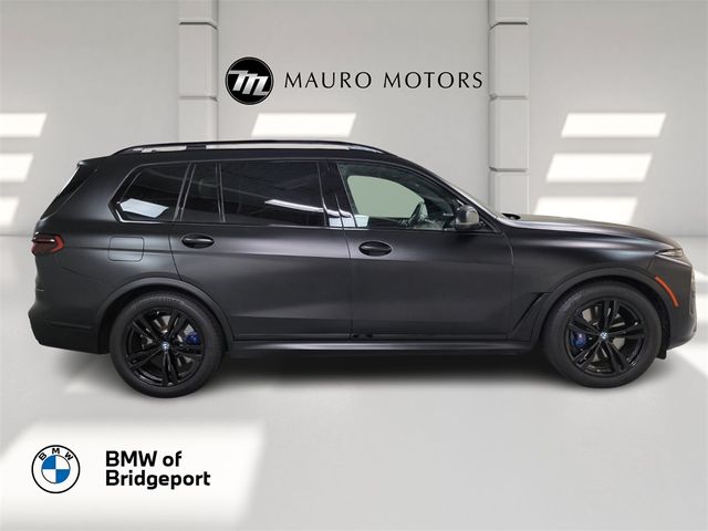 2024 BMW X7 M60i