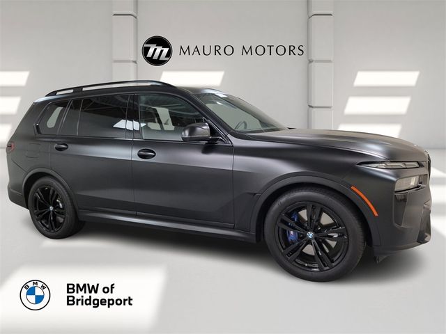 2024 BMW X7 M60i