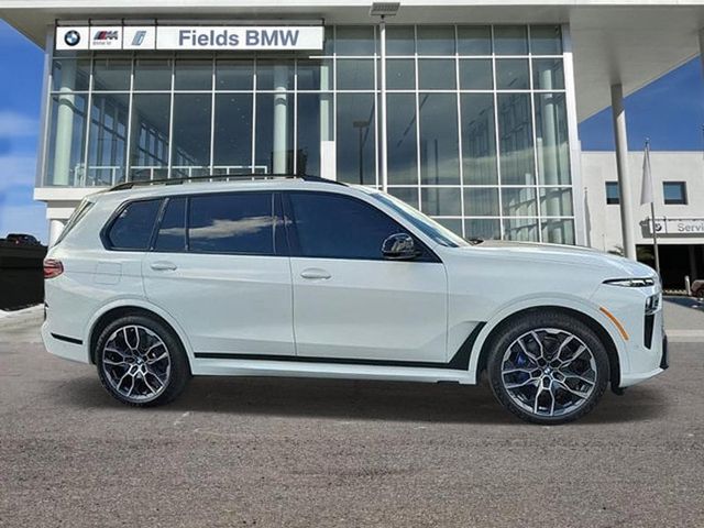 2024 BMW X7 M60i