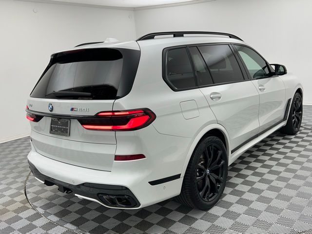 2024 BMW X7 M60i