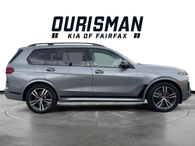 2024 BMW X7 M60i