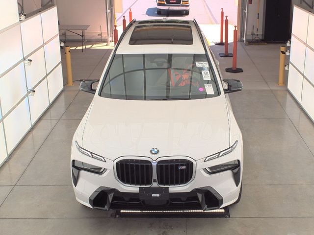 2024 BMW X7 M60i