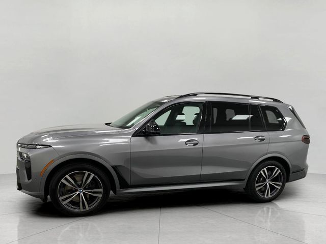 2024 BMW X7 M60i