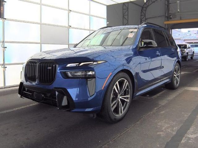 2024 BMW X7 M60i