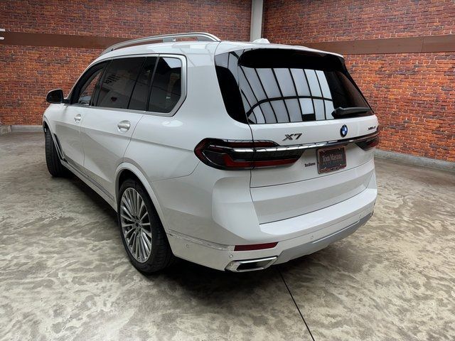 2024 BMW X7 xDrive40i