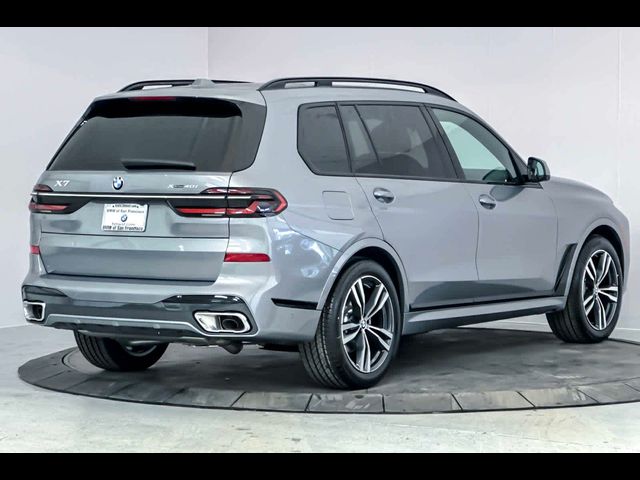 2024 BMW X7 xDrive40i